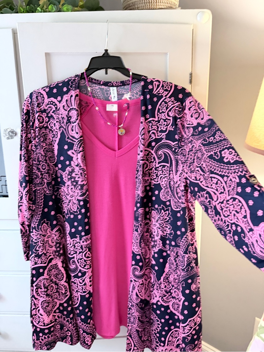 Dear Scarlett Women's Navy and Hot Pink Paisley Open Front Kimono. With pockets